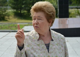 Наина ельцина фото. Наина ельцина 2022. Особняк наины ельциной. Сколько лет наине ельциной сейчас. Наина иосифовна.