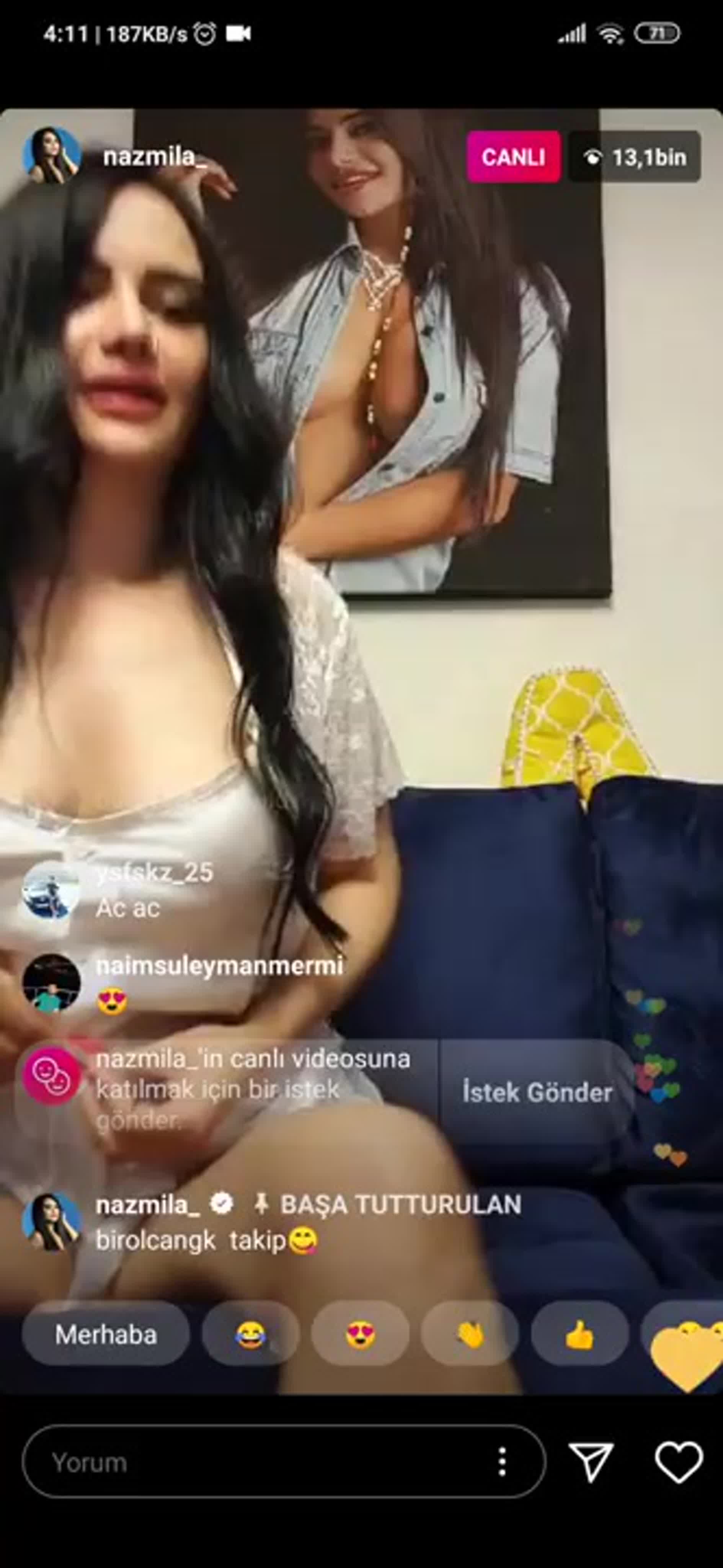 NAZ MİLA İFŞA MEMELERİNİ ELLİYOR (AÇIKLAMADAKİ LİN(720P_HD).mp4